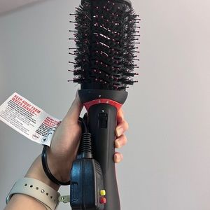 Revlon One Step Volumizer PLUS 2.0 Hair Dryer and Hot Air Brush